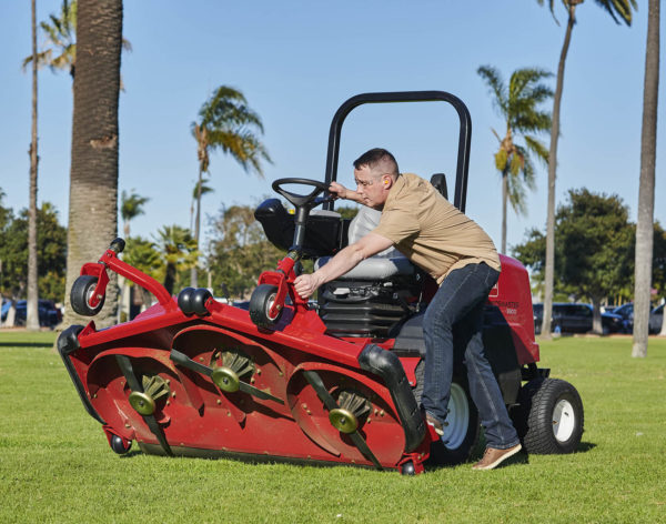 Toro Groundsmaster 3200/3300 - Image 7